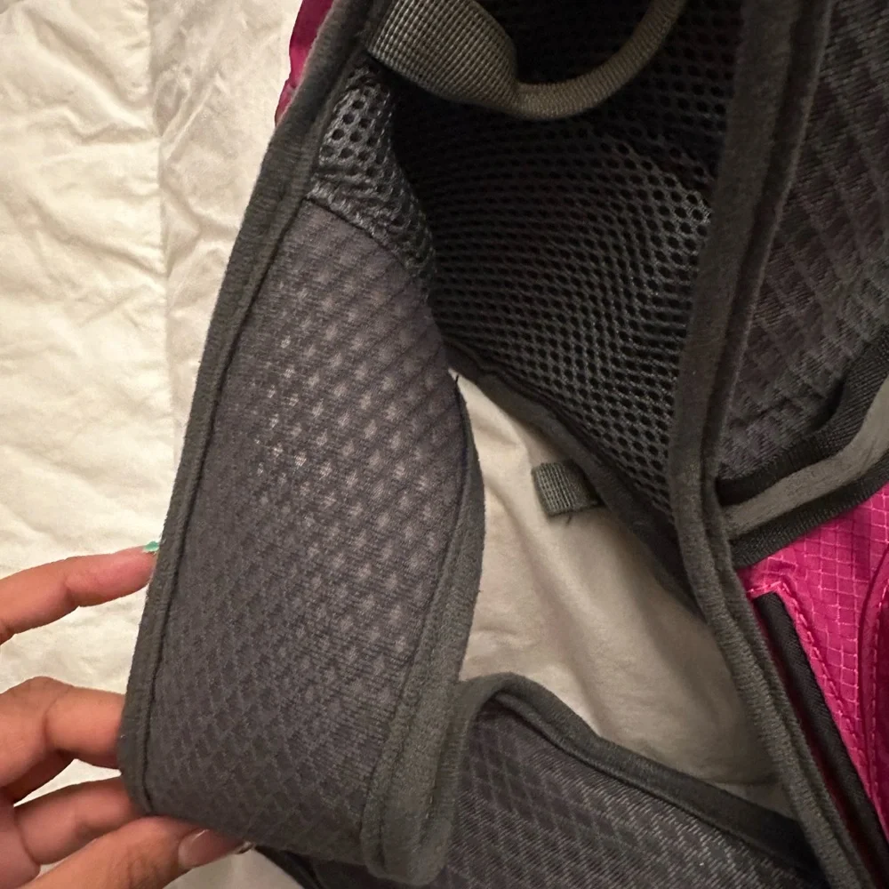 Magenta and Gray RUPUMPACK Backpack Hydration Vest - Picture 6 of 16